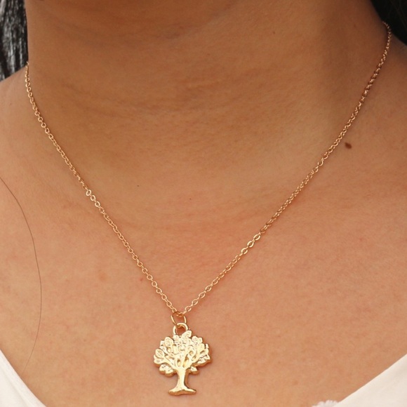 Vivian Boutique Jewelry - NEW Gold Tree Pendent Necklace